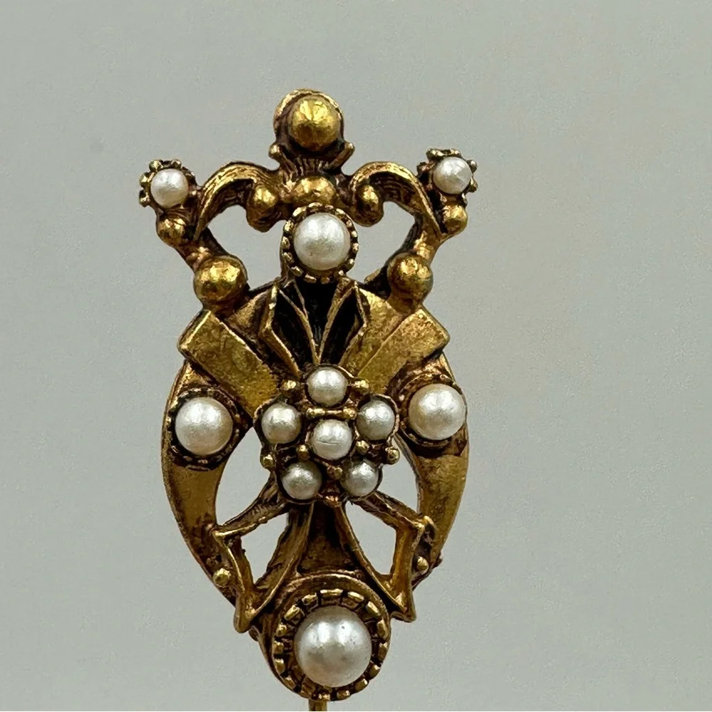 Florenza Vintage Faux Pearl Crown Straight Stick Pin Gold Tone hat pin